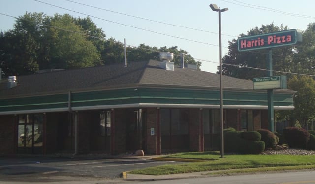 Harris Pizza • Davenport