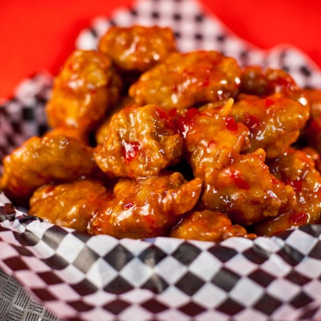 Boneless Wings (2 Lb).